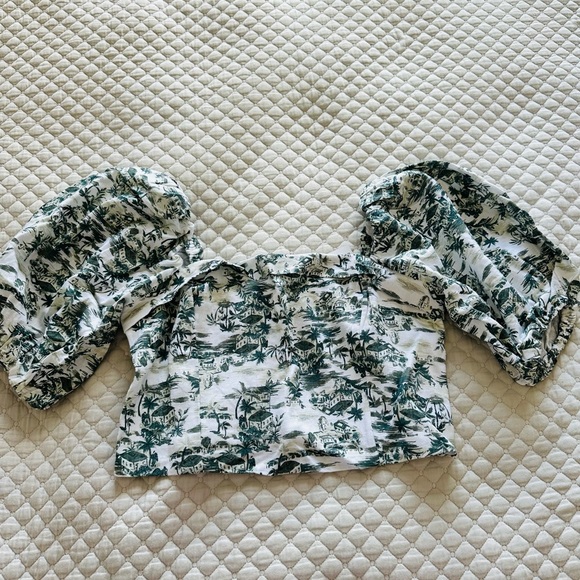 Abercrombie & Fitch linen puff sleeve top,Size M - Picture 2 of 4